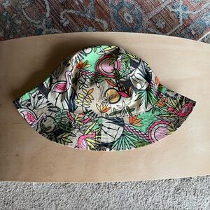 LeSportsac Reversible Pink Flamingo Tropical Striped Bucket Hat Colorful Street